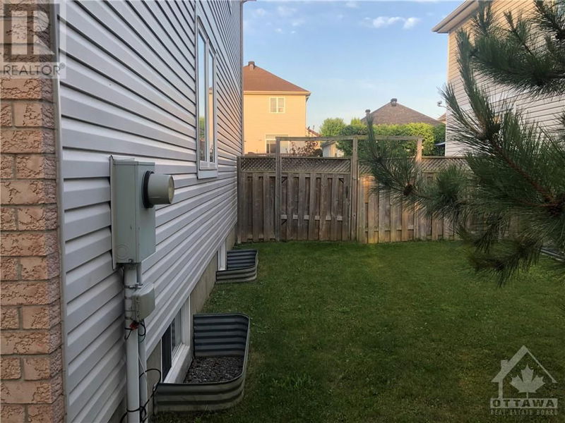 60 BRIGHTSIDE Avenue  Stittsville, K2S2B3 | Image 3