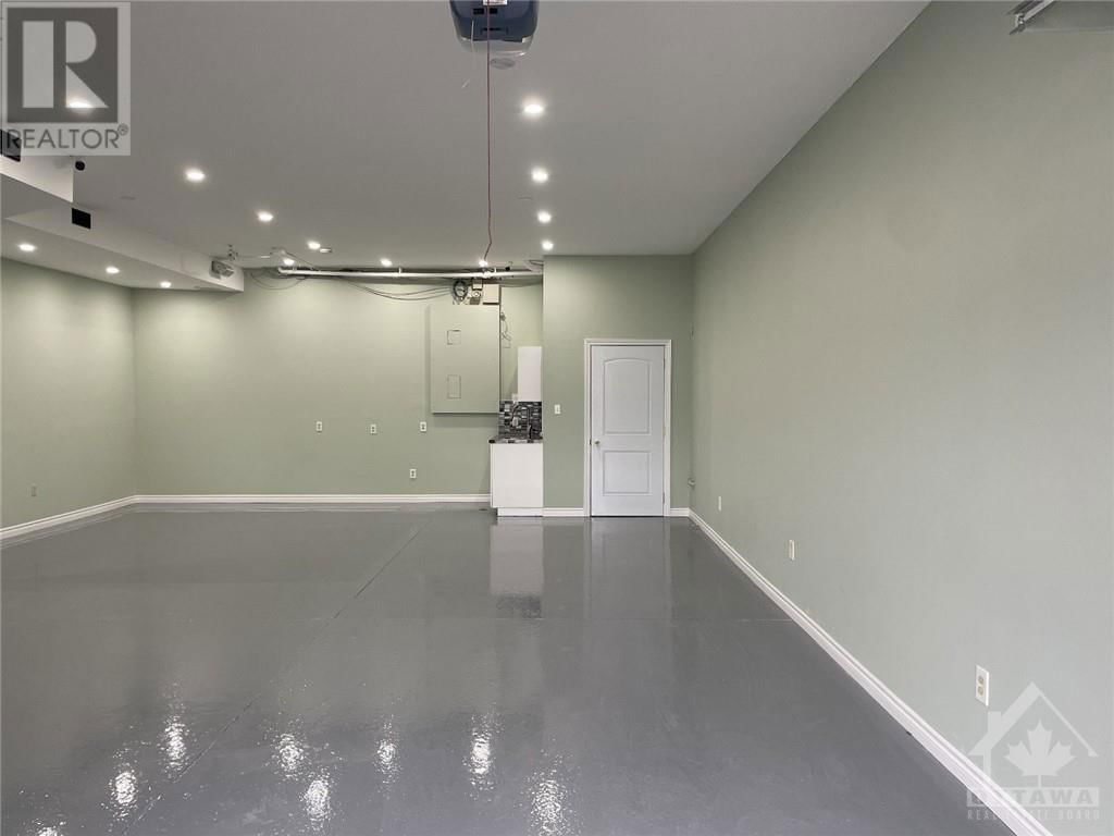 2285 ST LAURENT BOULEVARD UNIT#D6 Image 3