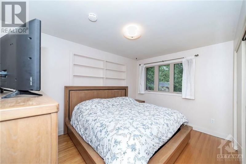 70 REBECCA Crescent  Ottawa, K1J6B9 | Image 16