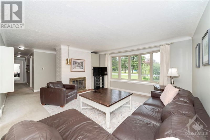 70 REBECCA Crescent  Ottawa, K1J6B9 | Image 9