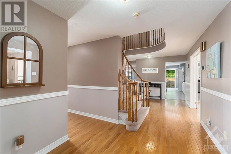 194 REDPATH Drive  Ottawa, K2G6K5 | Image 3