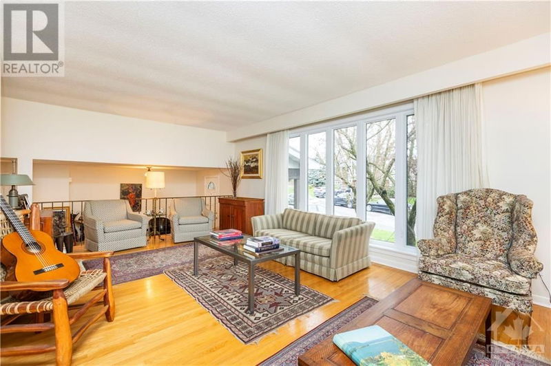 14 SILVER ASPEN Crescent  Ottawa, K1B3C5 | Image 10