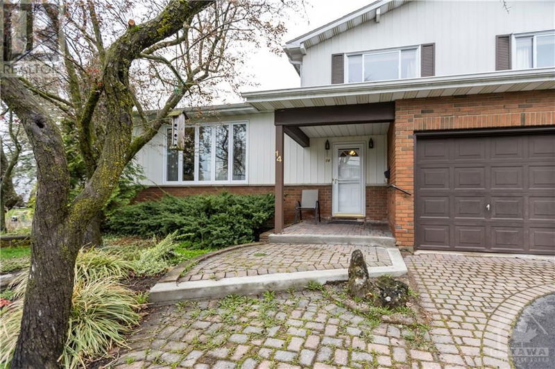 14 SILVER ASPEN Crescent  Ottawa, K1B3C5 | Image 2