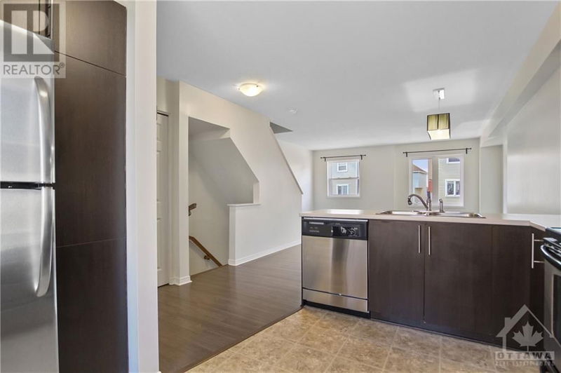 530 SIMRAN Private  Ottawa, K2J3T2 | Image 12