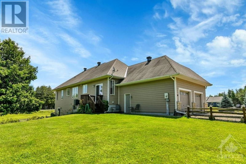 102 CHARLES HOLDEN Avenue  Merrickville, K0G1N0 | Image 28