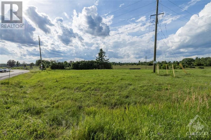 112 CEDAR HILL SIDE Road  Pakenham, K0A2X0 | Image 2