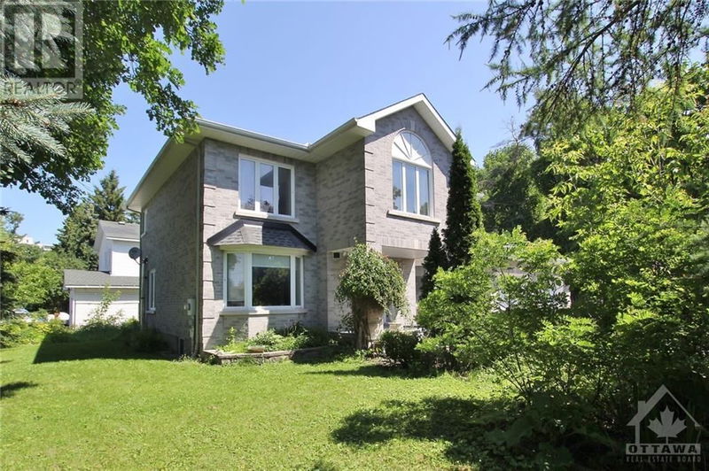 770 MELFA Crescent  Ottawa, K2C0P3 | Image 2