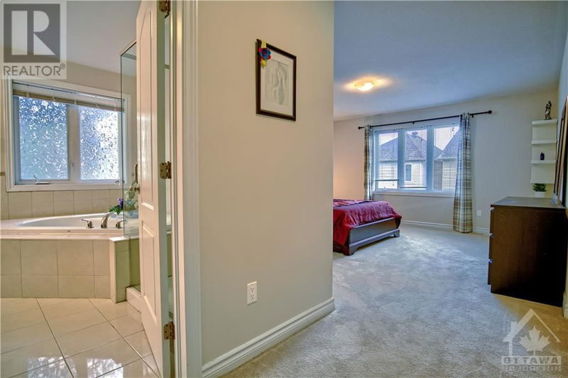 914 WHITEFORD Way  Ottawa, K2M0C9 | Image 14