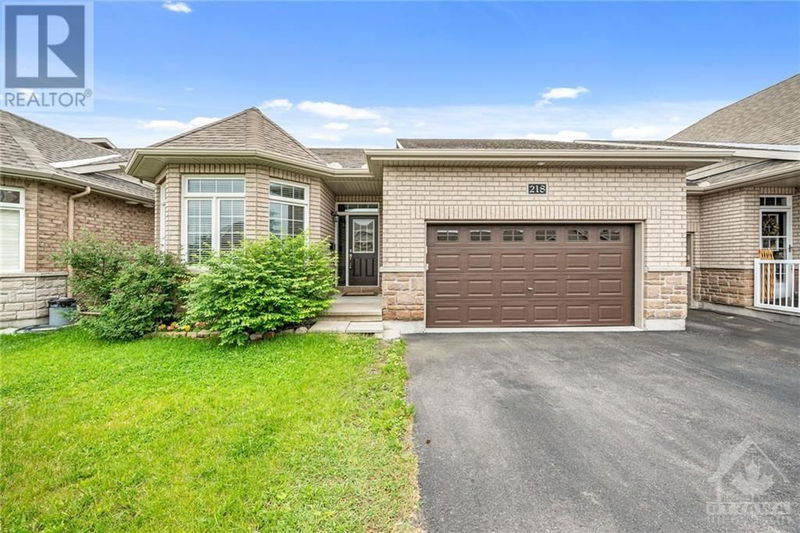 218 PONDVIEW Crescent  Ottawa, K1V2P2 | Image 1