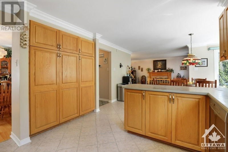 1505 FOREST VALLEY Drive  Ottawa, K1C5R5 | Image 11