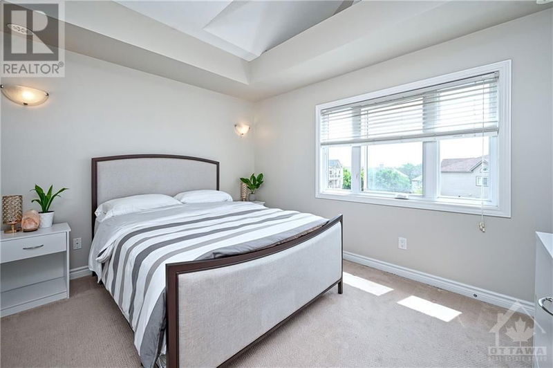  E - 275 MEADOWLILLY Road  Ottawa, K1T4E5 | Image 14