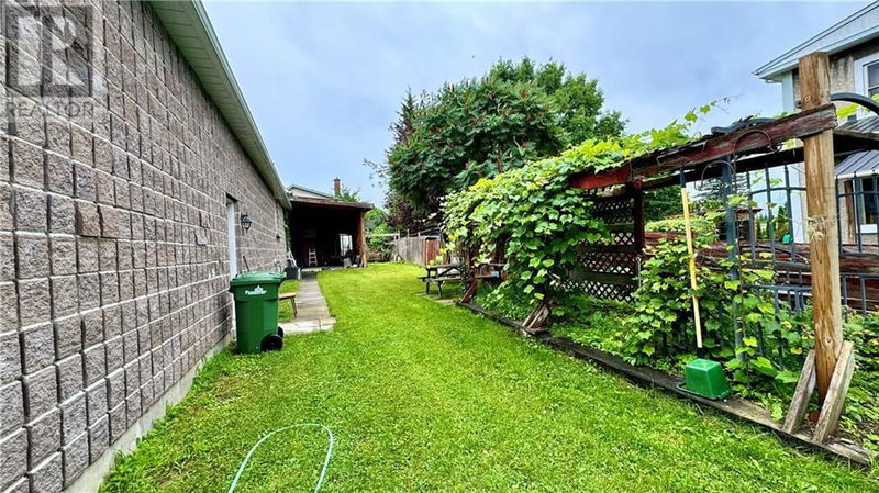 460 MAPLE Avenue  Pembroke, K8A1M7 | Image 21