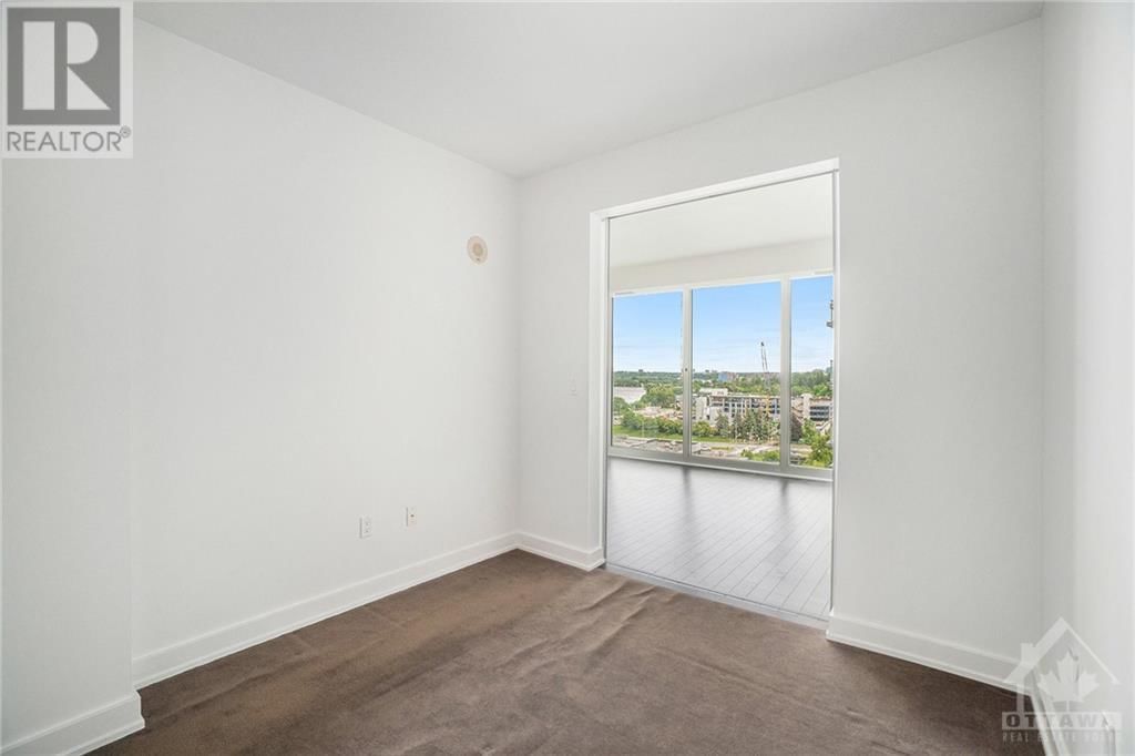 111 CHAMPAGNE AVENUE UNIT#1010 Image 12