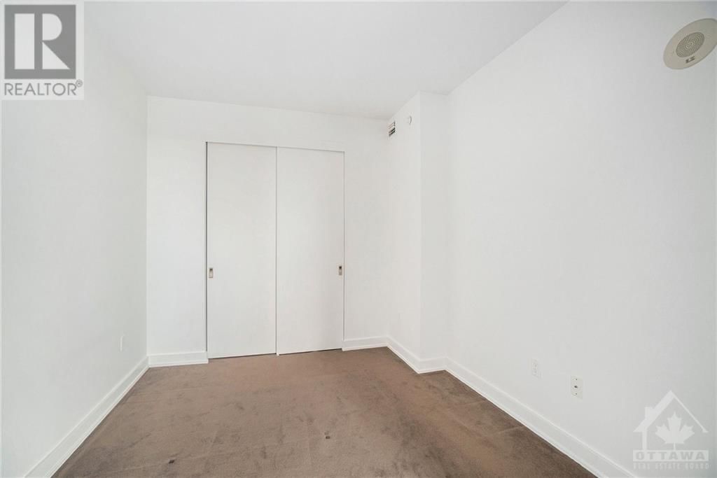 111 CHAMPAGNE AVENUE UNIT#1010 Image 13