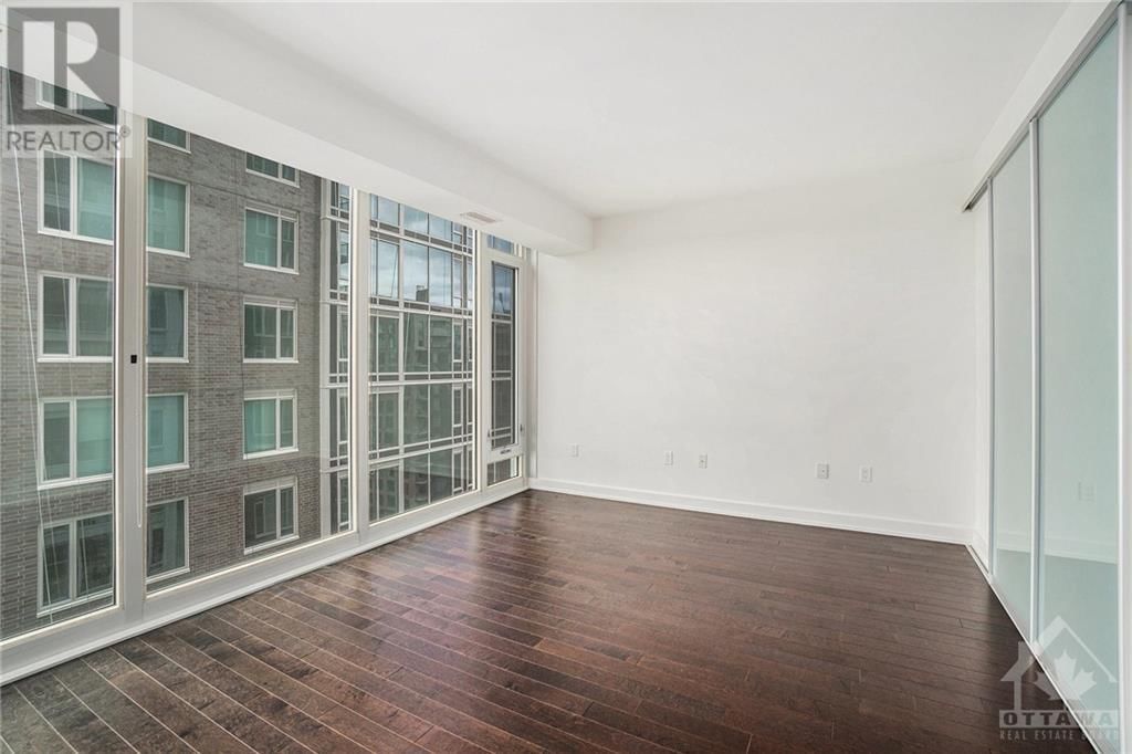 111 CHAMPAGNE AVENUE UNIT#1010 Image 9