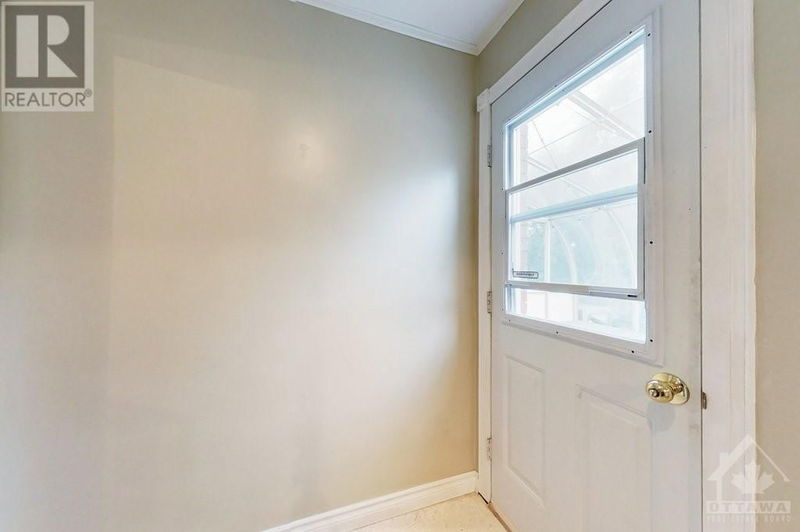 55 IVY Crescent  Ottawa, K1M1Y1 | Image 23