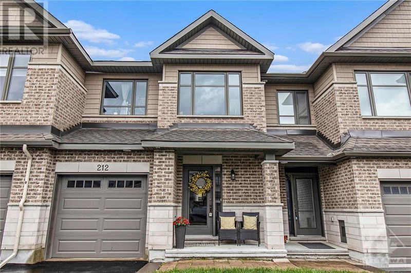 212 PURCHASE Crescent  Stittsville, K2S2L8 | Image 1