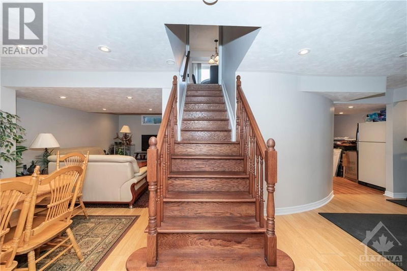 32 ELLISSON Way  Ottawa, K1G4P6 | Image 18