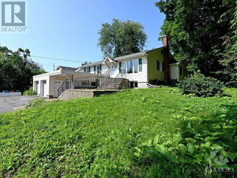 3854 PRINCE OF WALES Drive  Ottawa, K2C3H2 | Image 2