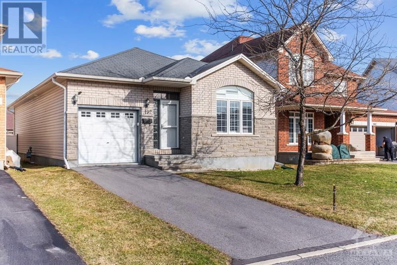 192 FELICITY Crescent  Ottawa, K1W0C2 | Image 2