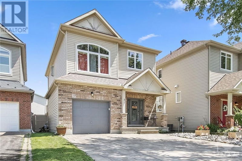 51 CRESTHAVEN Drive  Ottawa, K2G6T8 | Image 2