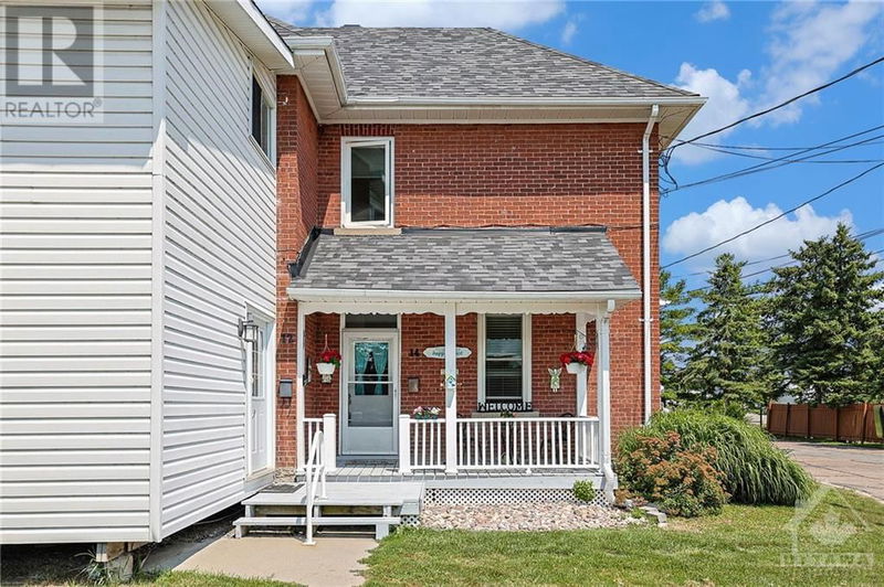 14 CHARLES Street  Arnprior, K7S1A7 | Image 2