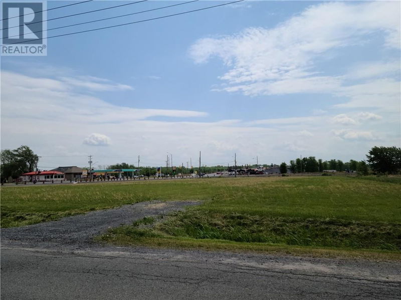 -- SOUTH BEECH-HWY 34 Street  Lancaster, K0C1N0 | Image 1