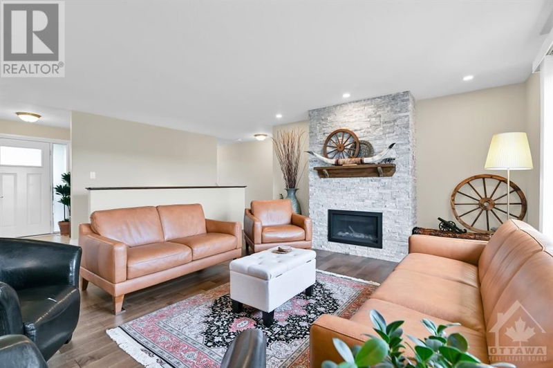 3403 SUMMERBREEZE Drive  Ottawa, K2V0H2 | Image 4