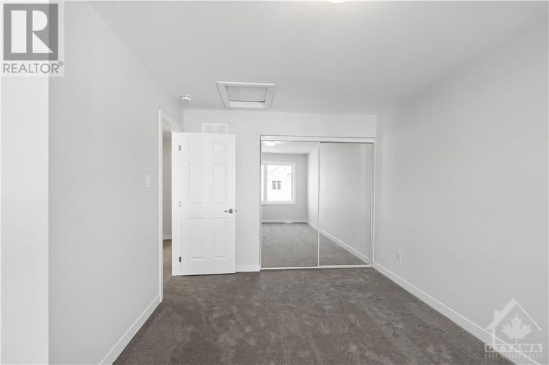 271 BILLRIAN Crescent  Ottawa, K2H6X2 | Image 13