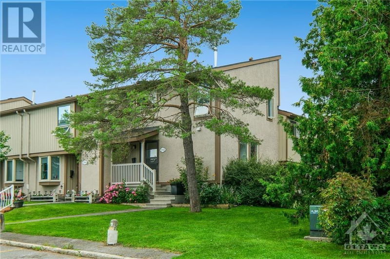 1931 STONEHENGE Crescent  Ottawa, K1B4N7 | Image 2