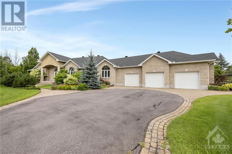 5737 STUEWE Drive  Ottawa, K4M1L2 | Image 2