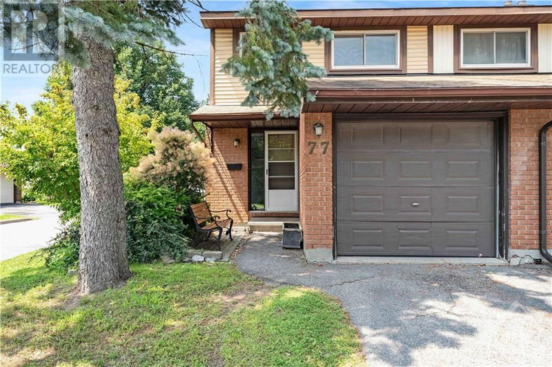 77 BANEBERRY Crescent  Ottawa, K2L2Y3 | Image 1