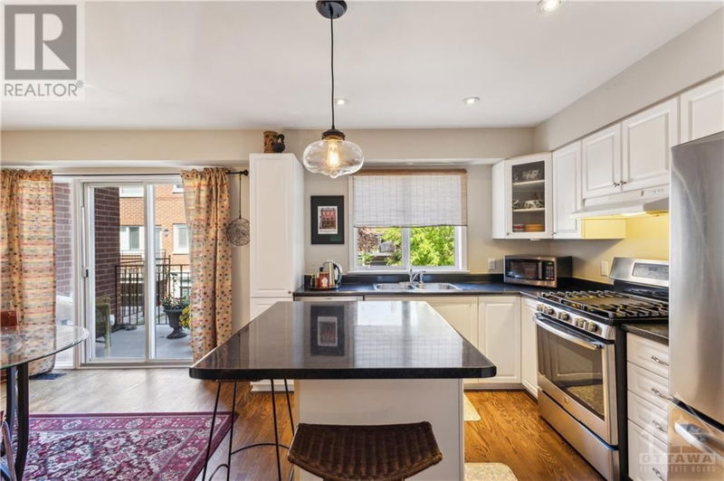 4 TURGEON Private  Ottawa, K1N1G3 | Image 10