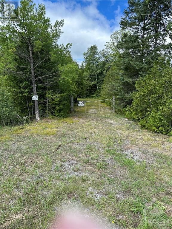 Lot 23 DWYER HILL Road  Ottawa, K0A1B0 | Image 1