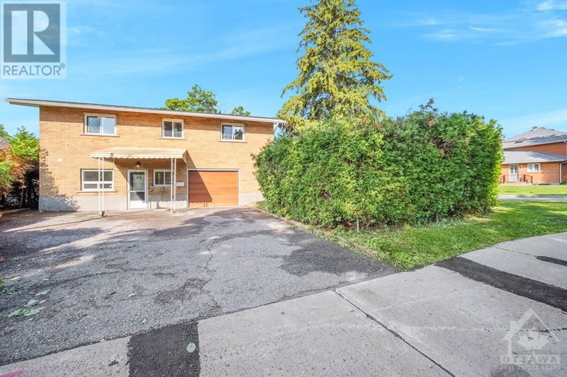 2196 LENESTER Avenue  Ottawa, K2A1L5 | Image 1