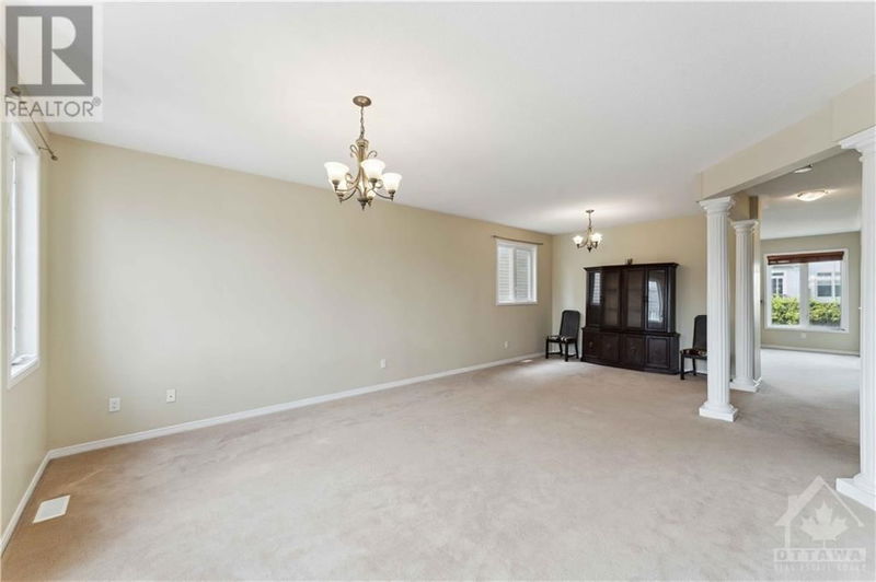 215 HUNTSVILLE Drive  Ottawa, K2T0C7 | Image 3