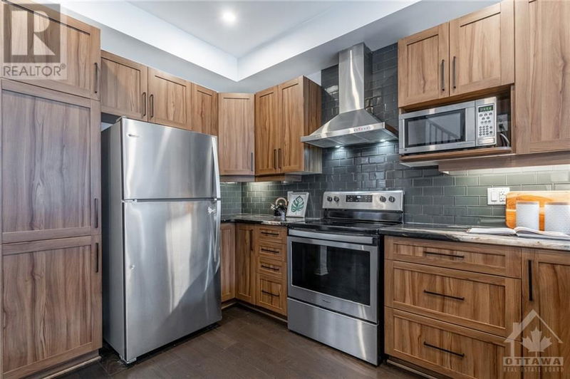 323 LYSANDER Place  Ottawa, K1K3X8 | Image 7