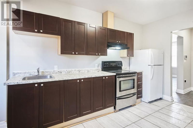 501 LYON Street  Ottawa, K1R5X6 | Image 9