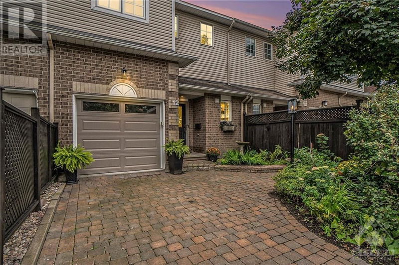 12 RIVERBANK Court  Stittsville, K2S1V7 | Image 1