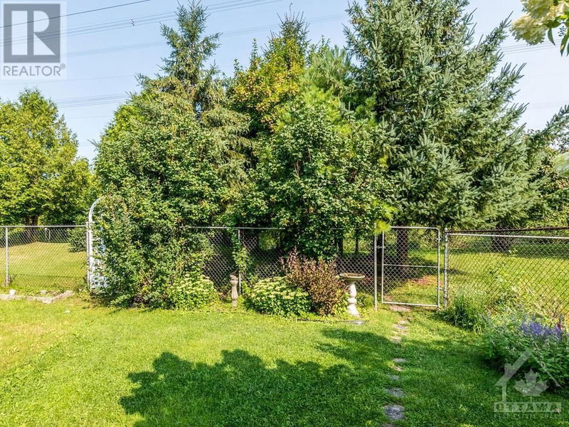 31 SPRINGCREEK Crescent  Ottawa, K2M2K7 | Image 27