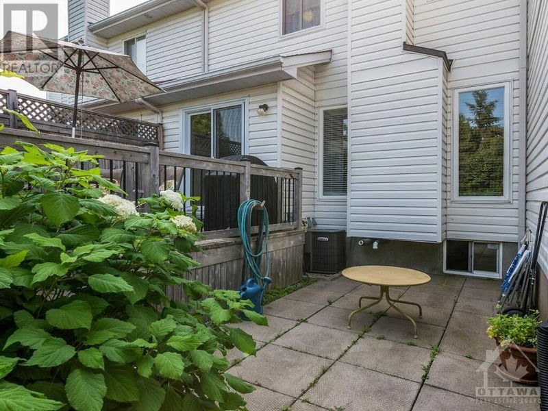 31 SPRINGCREEK Crescent  Ottawa, K2M2K7 | Image 30