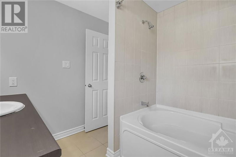 208 MISSION TRAIL Crescent  Ottawa, K2S1B9 | Image 25