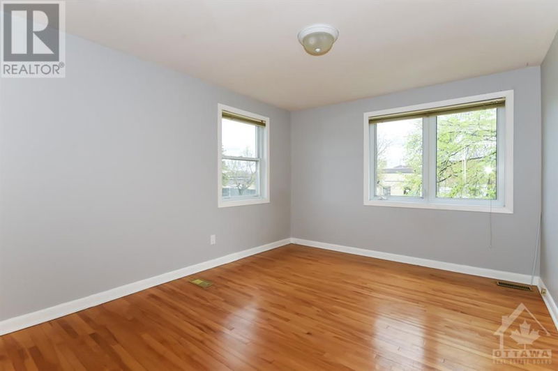 1952 OTHELLO Avenue  Ottawa, K1G2A4 | Image 14