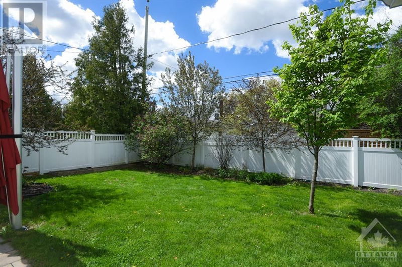 1952 OTHELLO Avenue  Ottawa, K1G2A4 | Image 23