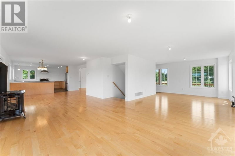 1124 PERTH Road  Beckwith, K7A4S7 | Image 13