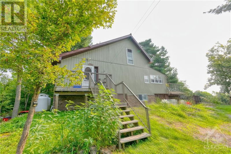 19 WEST DEVIL LAKE Lane  Westport, K0G1X0 | Image 2