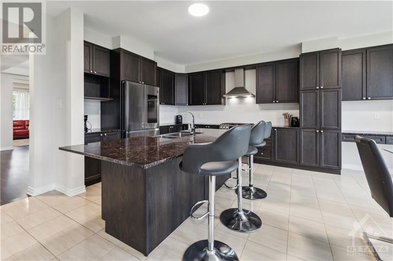 844 HENSLOW S Circle  Ottawa, K4A5H7 | Image 12