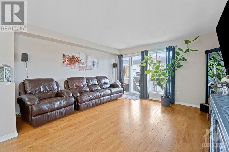 586 LAKERIDGE Drive  Ottawa, K4A0H5 | Image 10