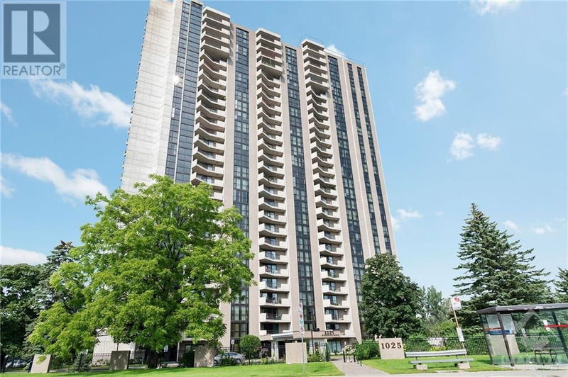  1707 - 1025 RICHMOND Road  Ottawa, K2B8G8 | Image 1