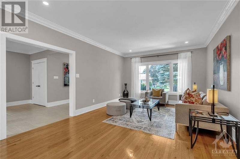 956 WINNINGTON Avenue  Ottawa, K2B5C7 | Image 2